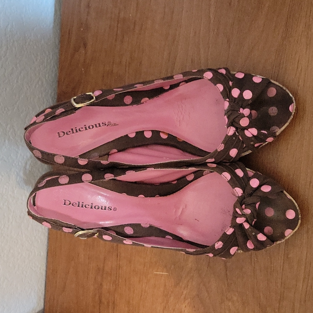 Cute polka dot Delicious brand heels